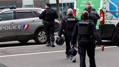 مقتل شخص وإصابة 3 في حادث طعن داخل مدرسة بفرنسا