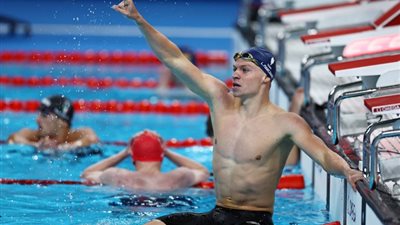 حطم رقما قياسيا.. الفرنسي ليون مارشان يحرز ذهبية سباق 400 متر سباحة في أولمبياد باريس 2024