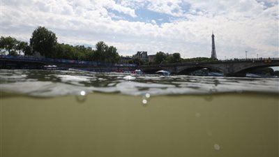 إلغاء تدريبات السباحة لليوم الثاني بسبب تلوث المياه في نهر السين.. ما القصة؟