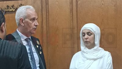 تأجيل نظر رد الهيئة في محاكمة مضيفة الطيران لجلسة 10 سبتمبر للفصل