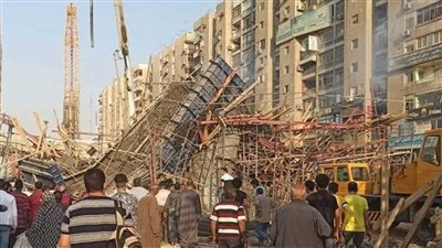 إصابة 15 عاملًا في انهيار سقالة بكمبوند خاص بطريق الفيوم 