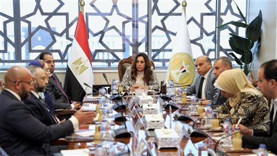 وزيرة التنمية المحلية تبحث مع وفد بنك مصر إمكانية تمويل وتنفيذ مشروعات متنوعة بالمحافظات