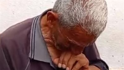 موته بسبب كلب.. بكاء والد ميكانيكي ضحية بلطجي لحظة خروج جثمانه من المشرحة بدمياط | بث مباشر