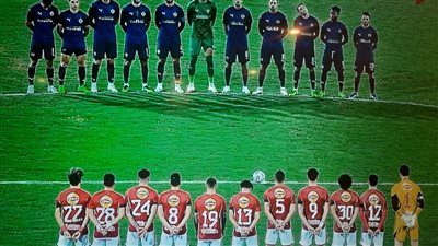 قبل بدء مباراة الأهلي وسيراميكا كليوباترا.. دقيقة حداد على روح محمود صالح