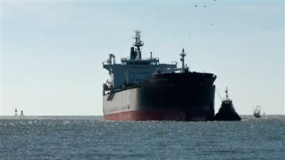 دعوات بريطانية وإسبانية لمنع سفينة أسلحة أمريكية متجهة إلى إسرائيل من الرسو في جبل طارق