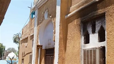 بسبب ماس كهربائي.. السيطرة على حريق نشب في مسجد بقنا