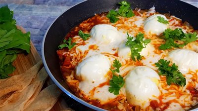 شكلها لوحده كفاية.. طريقة عمل الشكشوكة التركية للإفطار في دقائق