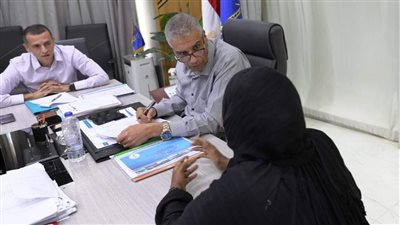 محافظ أسوان: نعمل لتلبية مطالب المواطنين ووضع الحلول الفورية لمشاكلهم