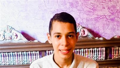 والد إسلام المراكبي العاشر مكرر علمي بالثانوية الأزهرية: الحمد لله ربنا كرمه هو وتوأمه وهيدخلوا طب