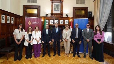 بنك مصر يوقع مذكرة تفاهم مع فيزا لتبادل الخبرات في مجال المدفوعات وريادة الأعمال 