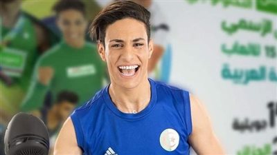 ملاكمة جزائرية تواجه حملة تشكيك في أهليتها الجنسية قبل خوض أولى مبارياتها بأولمبياد باريس