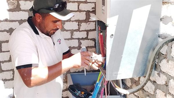 فصل الكهرباء عن آبار