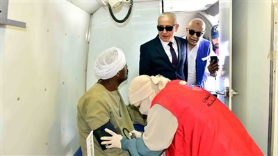 تدشين مبادرة 100 يوم صحة أمام معبد الأقصر│ صور