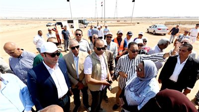 وزير الإسكان لأصحاب أراضي الشروق: نعمل على الارتقاء بالمنطقة وتوفير حياة كريمة لسكانها
