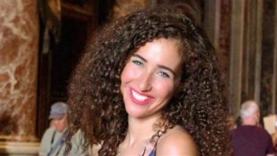 قلّدت 4 تصميمات دون استئذان.. حيثيات الحكم على غادة والي بتهمة سرقة رسومات الفنان الروسي | بث مباشر