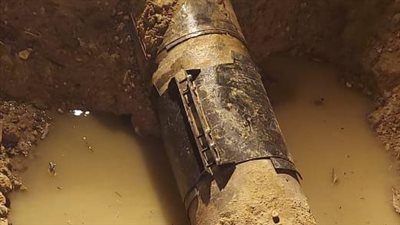 قطع مياه الشرب عن عدة مناطق بالسويس بعد كسر مفاجئ في خط المياه الرئيسي