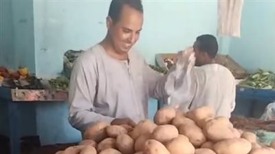 أسعار الخضراوات والفاكهة والأسماك في الأسواق اليوم | بث مباشر