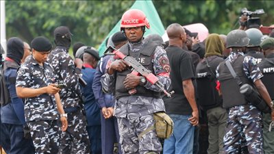 حظر تجول في نيجيريا ردًا على الاحتجاجات بعد رفع الدعم عن البنزين.. ما القصة؟