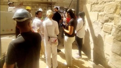 أبرزها سوق السلاح وباب الوزير.. سفير إيطاليا يزور عددًا من أماكن القاهرة التاريخية | صور 