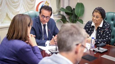 الصحة تبحث مع الأمم المتحدة دعم مجال تنظيم الأسرة وتوطين صناعة الدواء