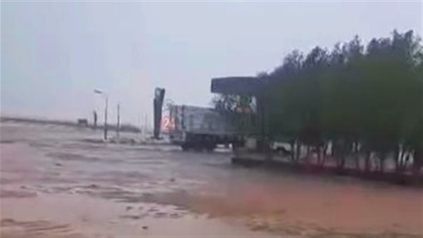 أمطار غزيرة بالشلاتين