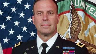  قائد القيادة المركزية الأمريكية يصل إسرائيل اليوم لتنسيق مواجهة هجوم إيراني محتمل 