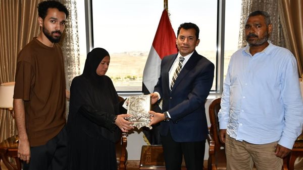 وزير الرياضة 