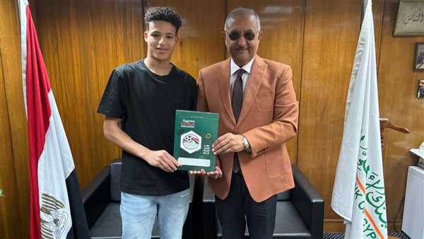 البنك الأهلي يضم