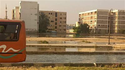 انفجار خط مياه يُغرق منطقة سكنية بالعاشر من رمضان.. وتحرك سريع للمسؤولين