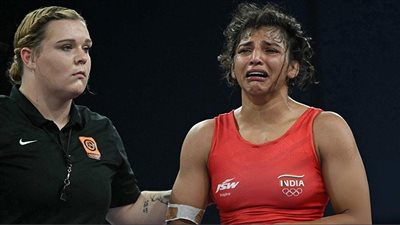 بعد تقدمها.. 33 ثانية أطاحت بـ الهندية نيتشا من ربع نهائي المصارعة الرومانية بسبب الإصابة