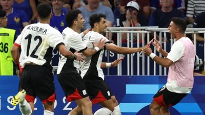 كواليس المنتخب الأولمبي بعد الخسارة من فرنسا: بكاء اللاعبين ورسالة من بركات ووعد ميكالي