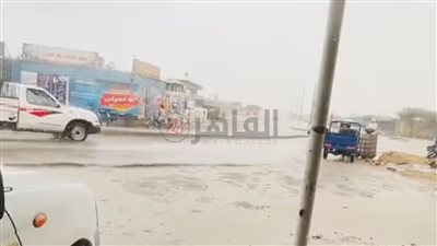 الشوارع غرقت.. أمطار غزيرة على الشلاتين جنوب البحر الأحمر| صور