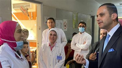 نائب وزير الصحة يتفقد مركز طبي التجمع الأول لطب الأسرة ويوصي بإرسال لجانًا يومية للمتابعة