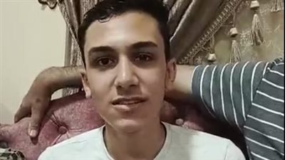 فلوباتير السابع مكرر بشعبة علمي علوم يكشف سر تفوقه: كنت بذاكر من 7 الصبح لـ 12 بالليل| بث مباشر 