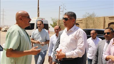 فور تلقيه شكاوى من السكان.. محافظ الجيزة يوجه بحصر الكثافات السكانية بمساكن الشباب بالرماية ودراسة احتياجاتهم 