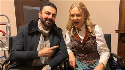 محمد كريم يجتمع مع هيذر جراهام بطلة The Hangover في فيلم The Gunslingers