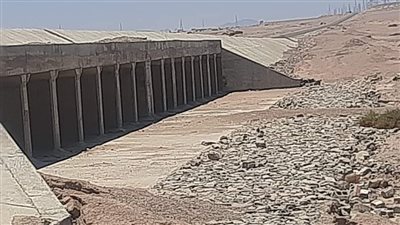 قبل شهر ونصف من بداية الخريف.. رفع حالة الطوارئ بالبحر الأحمر استعدادًا لموسم الأمطار والسيول 