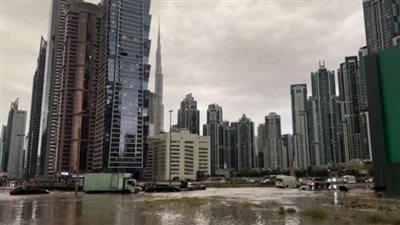 سُحب منخفضة على الجزر في الإمارات.. وضباب متوقع على المناطق الغربية