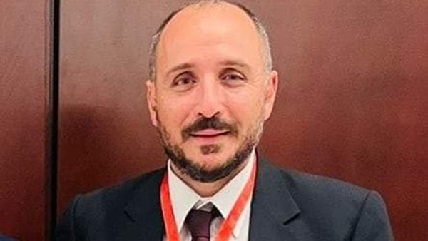  الدكتور عمر شريف