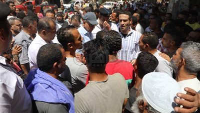 بيحمل ركاب زيادة.. محافظ المنيا يوجه بسحب تراخيص سيارة ربع نقل 