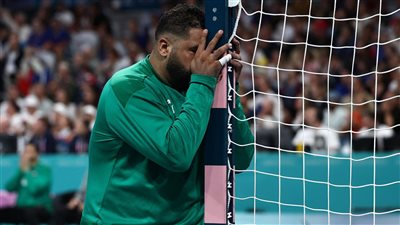 محمد علي حارس منتخب اليد: الخسارة أمام إسبانيا صعبة والتحكيم احتسب أخطاءً غريبة