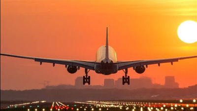 بينها الأردن.. شركات طيران عربية ودولية تلغي رحلاتها الجوية إلى بيروت وتل أبيب