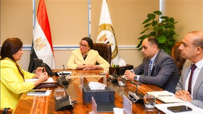 وزيرة البيئة تلتقي عددا من أعضاء مجلس النواب وتبحث معهم حل المشكلات البيئية داخل دوائرهم