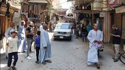 محافظ أسيوط: حملة مكبرة لإزالة إشغالات وتعديات الباعة الجائلين على الطريق بديروط 