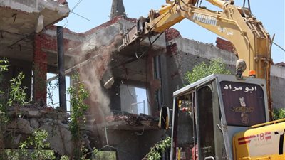 التنمية المحلية: إزالة 1935 حالة تعدٍّ على الأراضي الزراعية والمباني المخالفة خلال 15 يومًا 