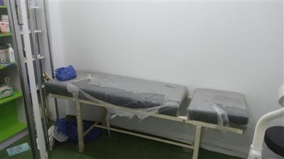 تدير عيادة خاصة.. ضبط صيدلانية انتحلت صفة طبيبة جلدية بسوهاج | صور