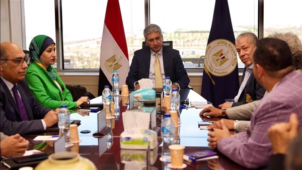 وزير السياحة