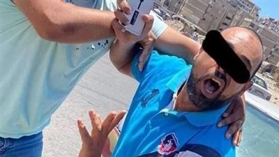 وجه لها شتائم.. سائق تاكسي يسب سيدة ببورسعيد| صور