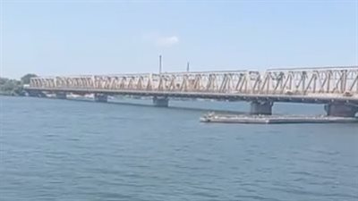 حبيبته سابته.. شاب يلقي بنفسه في النيل بعد انتهاء علاقته العاطفية بكفر الشيخ | بث مباشر