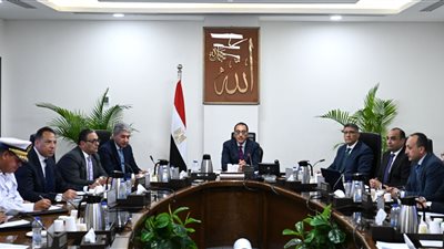 رئيس الوزراء يتابع الموقف التنفيذي لأعمال تطوير مدخل منطقة الأهرامات ومحيطه